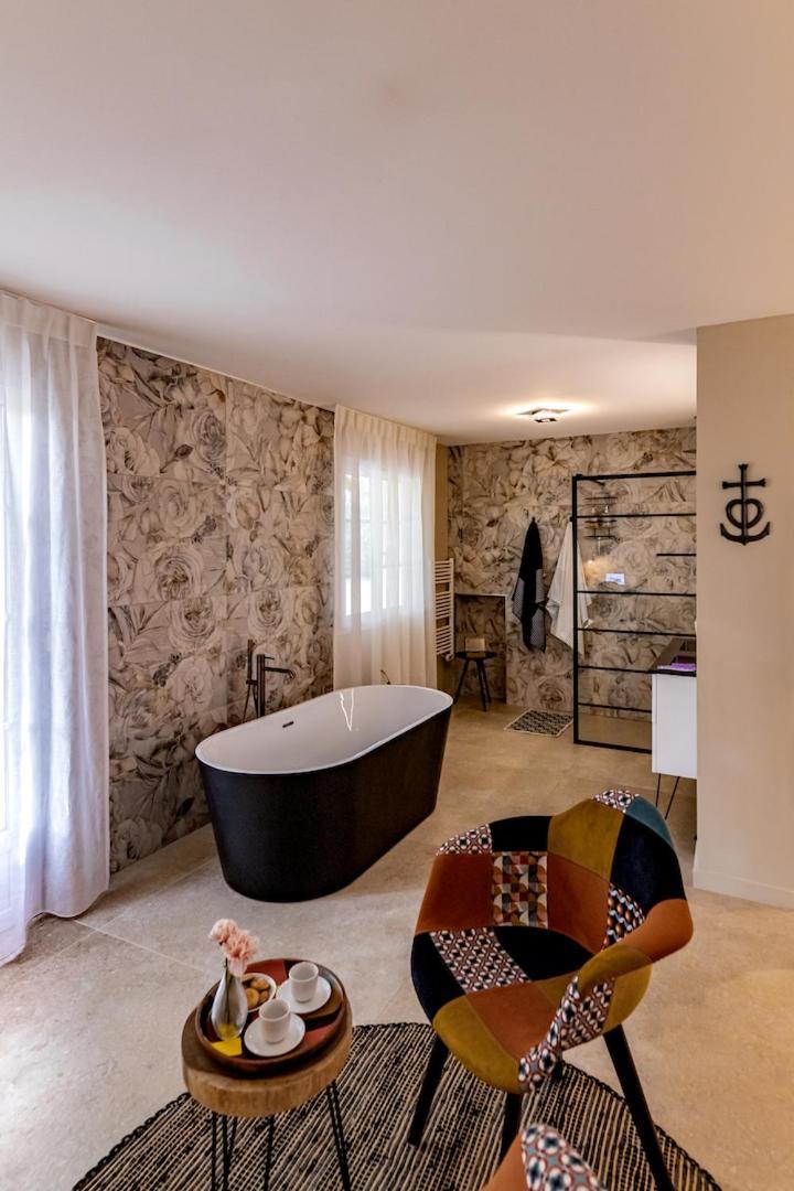 Mas De Ceoulet - Villa De Luxe En Camargue Arles Bagian luar foto